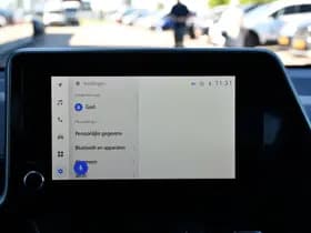 Toyota C-HR thumbnail 20