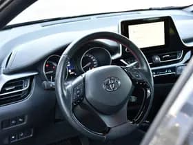 Toyota C-HR thumbnail 21