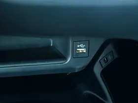 Toyota C-HR thumbnail 23