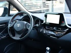 Toyota C-HR thumbnail 28
