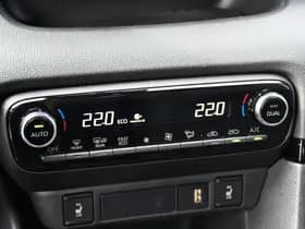 Toyota Yaris thumbnail 2