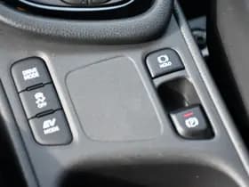Toyota Yaris thumbnail 16