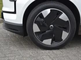 Volvo EX30 Extended Range Plus 69 kWh thumbnail 5