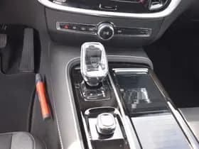 Volvo V60 T6 AWD 350PK Plug-in Hybrid Plus Dark thumbnail 14