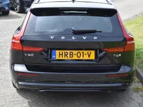 Volvo V60 T6 AWD 350PK Plug-in Hybrid Plus Dark thumbnail 17
