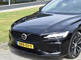 Volvo V60 T6 AWD 350PK Plug-in Hybrid Plus Dark thumbnail 4