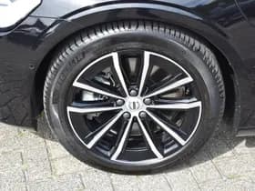 Volvo V60 T6 AWD 350PK Plug-in Hybrid Plus Dark thumbnail 5