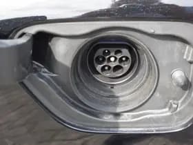 Volvo V60 T6 AWD 350PK Plug-in Hybrid Plus Dark thumbnail 6