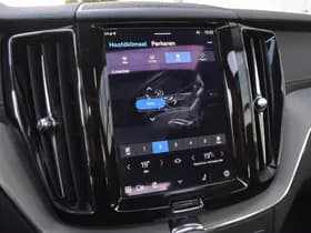 Volvo XC60 T6 AWD 350PK Plug-in Hybrid Ultra Dark thumbnail 30