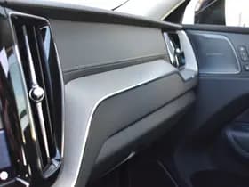 Volvo XC60 T6 AWD 350PK Plug-in Hybrid Ultra Dark thumbnail 31