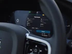 Volvo XC60 T6 AWD 350PK Plug-in Hybrid Ultra Dark thumbnail 34