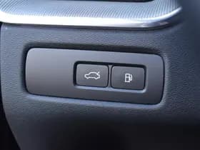 Volvo XC60 T6 AWD 350PK Plug-in Hybrid Ultra Dark thumbnail 38