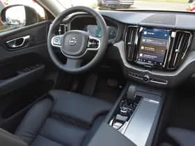 Volvo XC60 T6 AWD 350PK Plug-in Hybrid Ultra Dark thumbnail 6