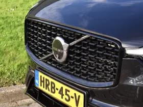 Volvo XC60 T6 AWD 350PK Plug-in Hybrid Ultra Dark thumbnail 9