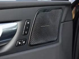 Volvo XC60 T6 AWD 350PK Plug-in Hybrid Ultra Dark thumbnail 10