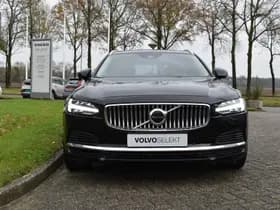 Volvo V90 T8 AWD 390PK Plug-in Hybrid Inscription thumbnail 3