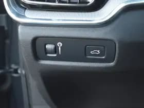 Volvo V60 Cross Country T5 AWD 250PK Automaat Pro thumbnail 28