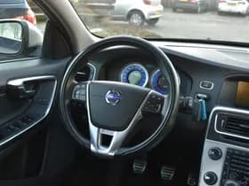 Volvo V60 T3 180PK R-Design thumbnail 18