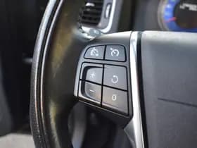 Volvo V60 T3 180PK R-Design thumbnail 23