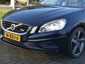 Volvo V60 T3 180PK R-Design thumbnail 4