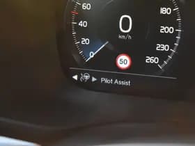 Volvo XC60 T6 AWD 340PK Plug-in Hybrid Business Pro thumbnail 40