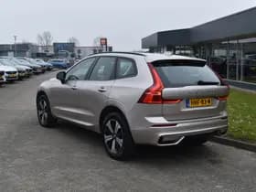Volvo XC60 T6 350PK Plug-in hybrid AWD Plus Dark thumbnail 13