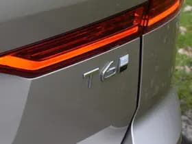 Volvo XC60 T6 350PK Plug-in hybrid AWD Plus Dark thumbnail 16