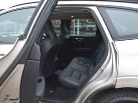 Volvo XC60 T6 350PK Plug-in hybrid AWD Plus Dark thumbnail 23