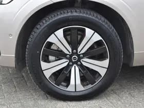 Volvo XC60 T6 350PK Plug-in hybrid AWD Plus Dark thumbnail 6