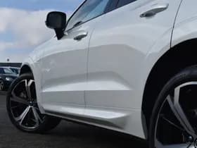 Volvo XC60 T6 AWD 350PK Plug-in Hybrid Plus Dark thumbnail 14