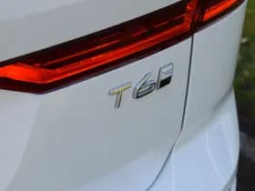 Volvo XC60 T6 AWD 350PK Plug-in Hybrid Plus Dark thumbnail 18