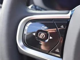 Volvo XC60 T6 AWD 350PK Plug-in Hybrid Plus Dark thumbnail 33