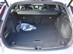 Volvo V60 T6 AWD 350PK Plug-in Hybrid Plus Dark thumbnail 16