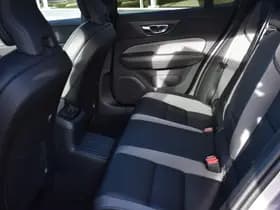 Volvo V60 T6 AWD 350PK Plug-in Hybrid Plus Dark thumbnail 22