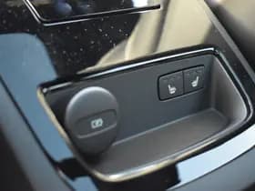 Volvo V60 T6 AWD 350PK Plug-in Hybrid Plus Dark thumbnail 24