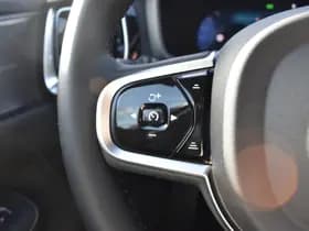 Volvo V60 T6 AWD 350PK Plug-in Hybrid Plus Dark thumbnail 32