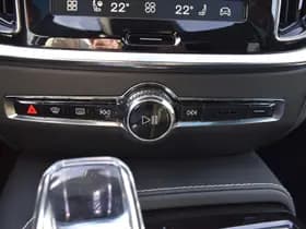 Volvo V60 T6 AWD 350PK Plug-in Hybrid Plus Dark thumbnail 41