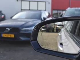 Volvo V60 T6 AWD 350PK Plug-in Hybrid Plus Dark thumbnail 54