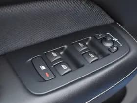 Volvo S60 T4 210PK Automaat R-Design thumbnail 23