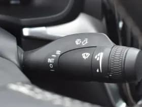 Volvo S60 T4 210PK Automaat R-Design thumbnail 29