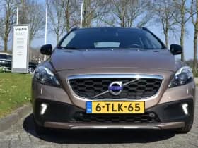 Volvo V40 Cross Country T4 180PK Automaat Summum thumbnail 3