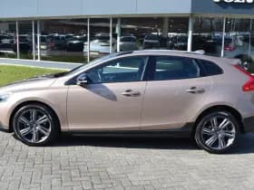 Volvo V40 Cross Country T4 180PK Automaat Summum thumbnail 8