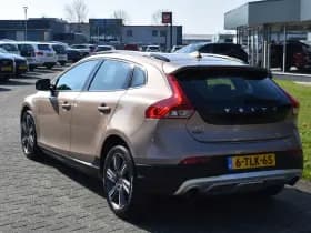 Volvo V40 Cross Country T4 180PK Automaat Summum thumbnail 9