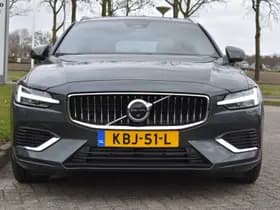 Volvo V60 T6 AWD 350PK Plug-in Hybrid Ultra Dark thumbnail 2