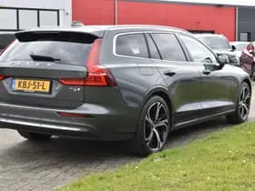 Volvo V60 T6 AWD 350PK Plug-in Hybrid Ultra Dark thumbnail 11
