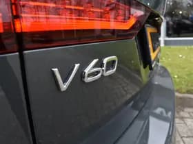 Volvo V60 T6 AWD 350PK Plug-in Hybrid Ultra Dark thumbnail 16