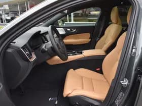 Volvo V60 T6 AWD 350PK Plug-in Hybrid Ultra Dark thumbnail 20