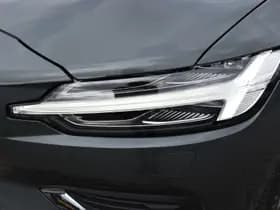 Volvo V60 T6 AWD 350PK Plug-in Hybrid Ultra Dark thumbnail 3