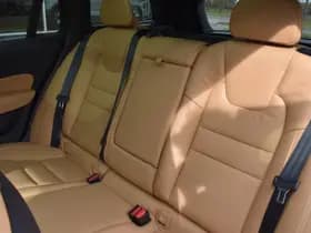 Volvo V60 T6 AWD 350PK Plug-in Hybrid Ultra Dark thumbnail 23