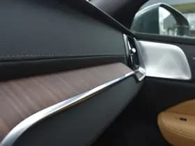 Volvo V60 T6 AWD 350PK Plug-in Hybrid Ultra Dark thumbnail 32